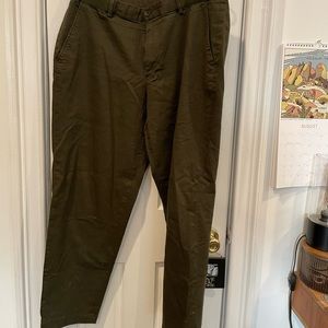 Uniqlo Olive Smart Stretch Ankle Length Trousers L